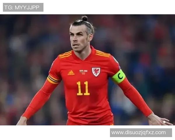 硬朗球风塑造传奇足球明星的拼搏与荣耀之路